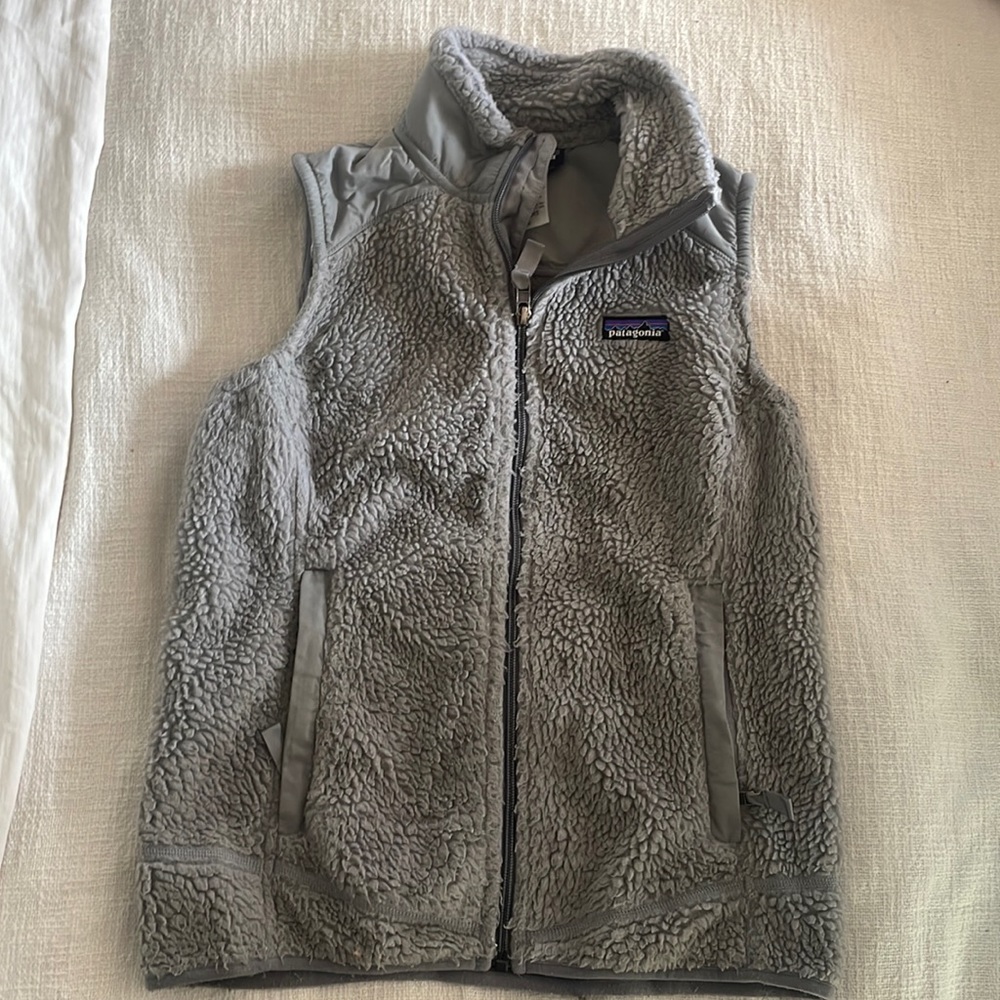 Patagonia Vest - gray size small